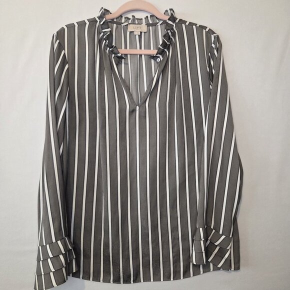 LOFT Ruffle Neck Popover Blouse Gray White Stripe Size M - Picture 1 of 7